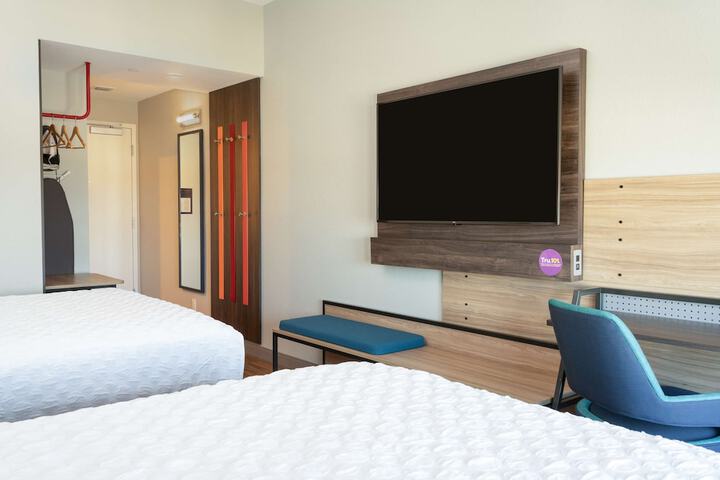 Tru by Hilton Fort Lauderdale Downtown