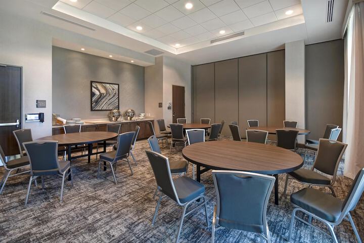 Homewood Suites by Hilton Orlando at Flamingo Crossings