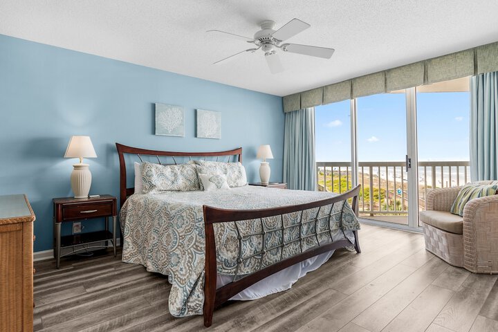 Litchfield Beach & Golf Resort
