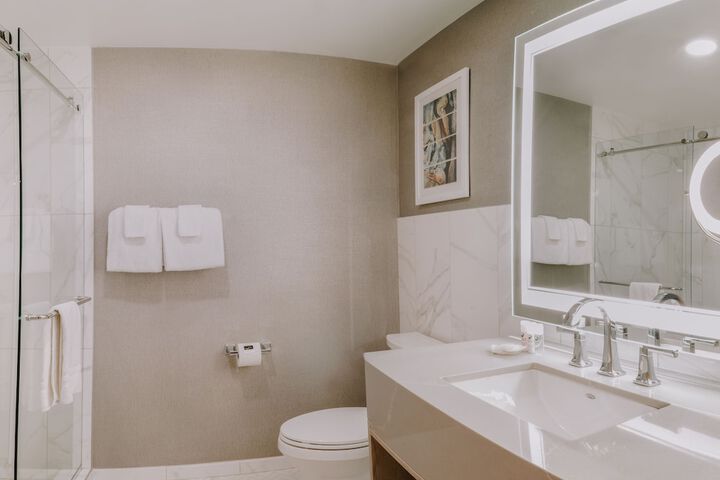 Room 25 of 63