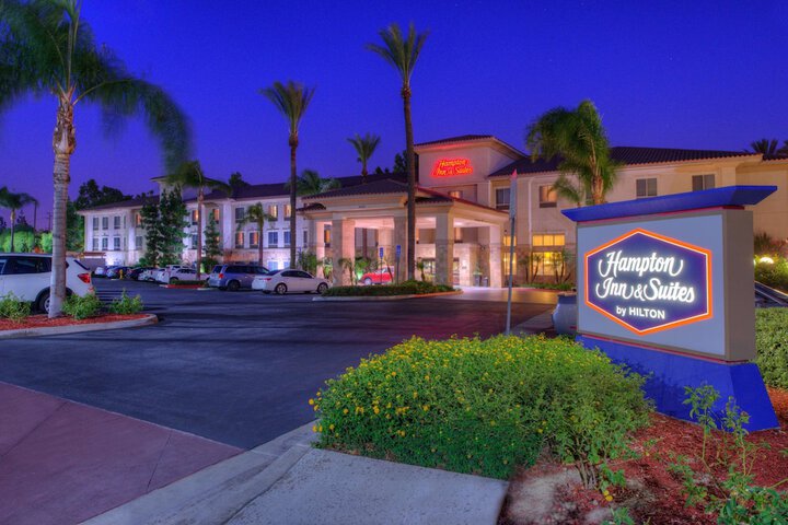 Hotel 4 of 65