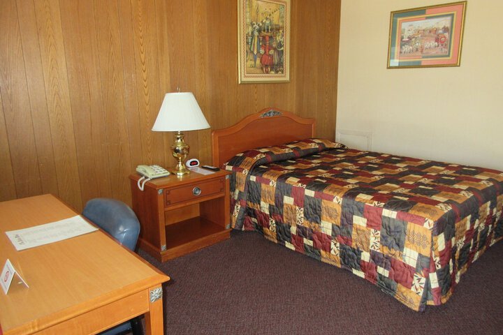 Room 26 of 27
