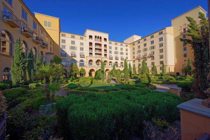 Hotel 5 of 79