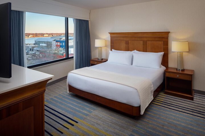 Hilton Garden Inn Portland Downtown Waterfront