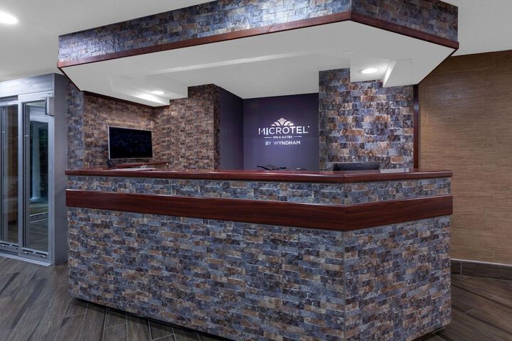 Hotel Interior 9 of 49