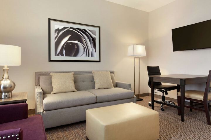 Room 18 of 38