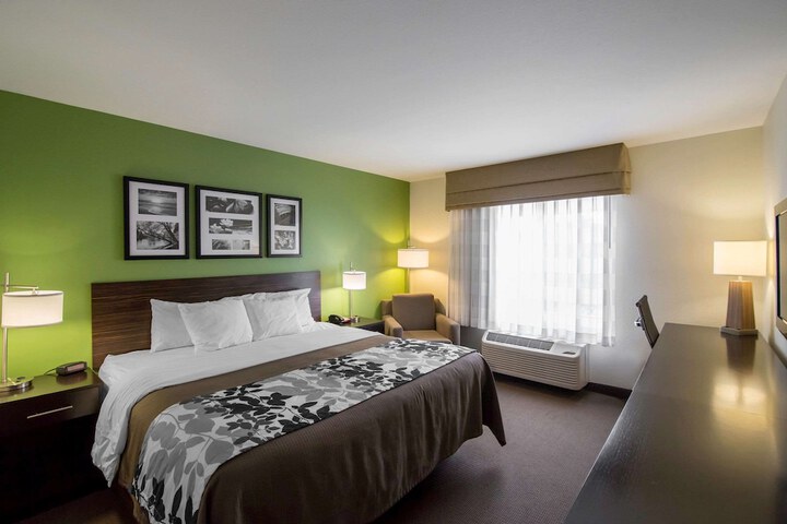 Room 19 of 46