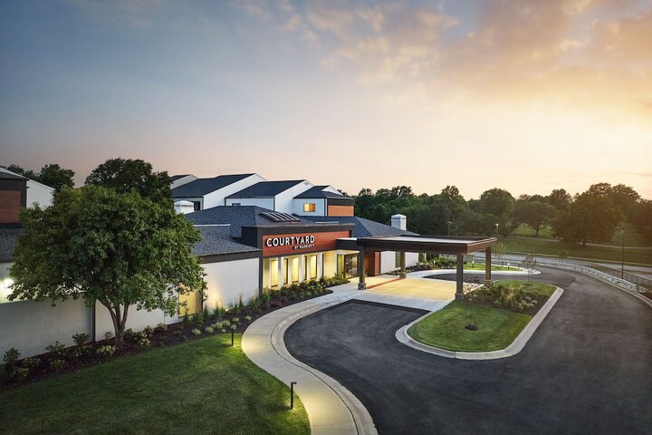 Courtyard by Marriott Kansas City Overland Park / Metcalf