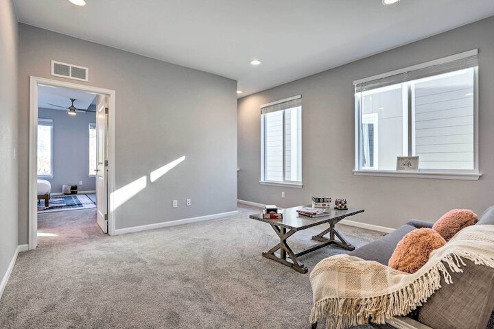 Cozy Abode w / Patio 7 Mi to Dtwn Denver