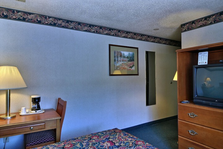 Room 27 of 49