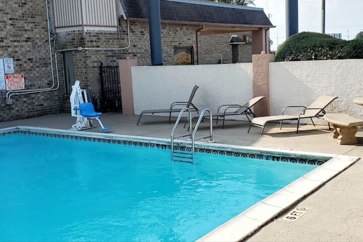 Pool 6 of 34