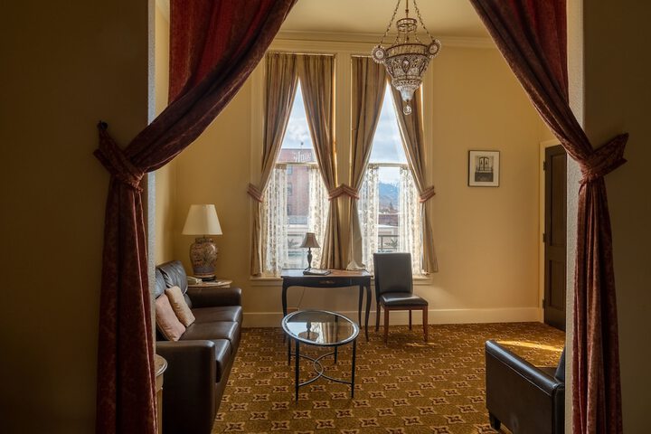 Geiser Grand Hotel