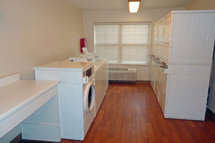 Room 9 of 20
