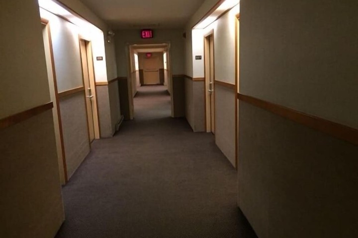 Room 9 of 26