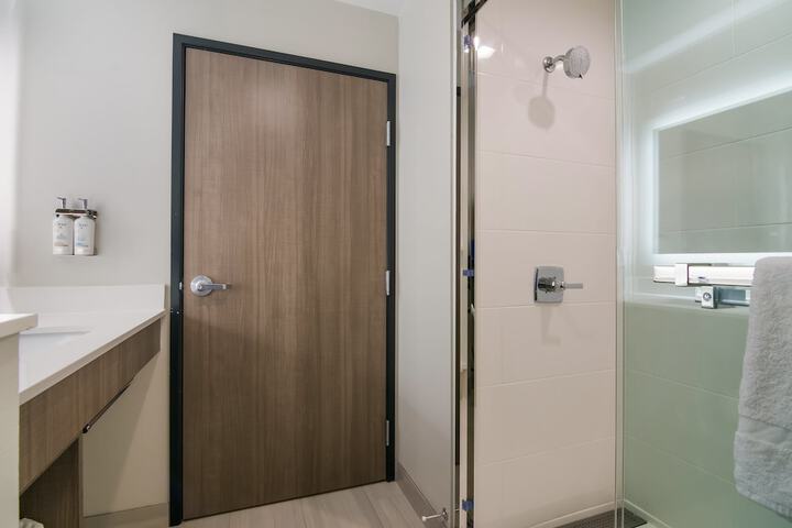 Holiday Inn Express & Suites Springdale Fayetteville Area by IHG