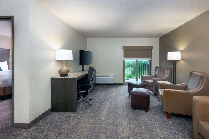 Room 11 of 31
