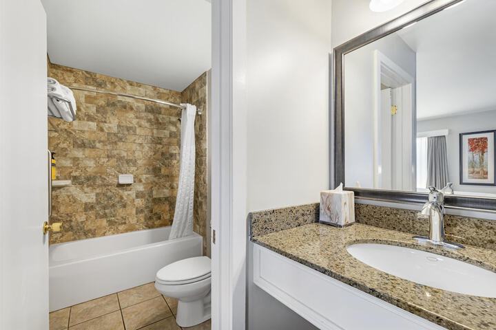 Best Western Plus Windjammer Inn & Conference Center