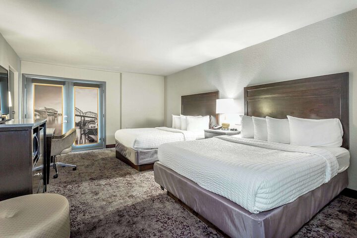 Room 42 of 62