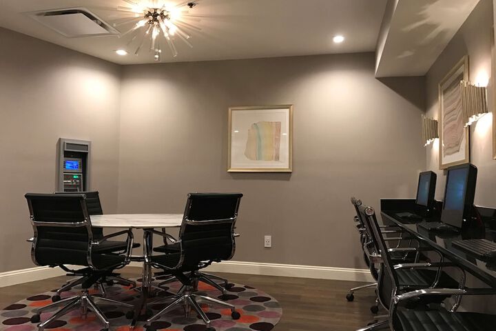 Business Center 107 of 108