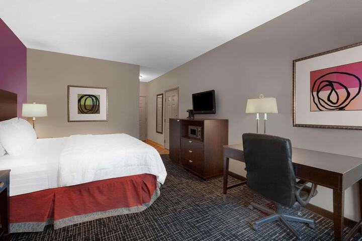 Room 12 of 30