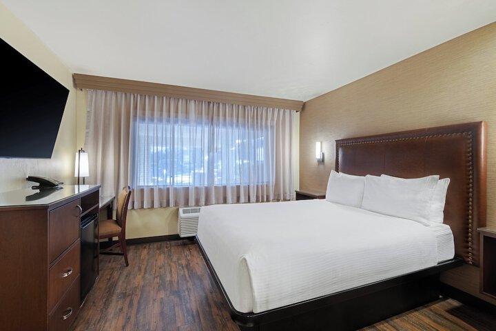 Room 80 of 149