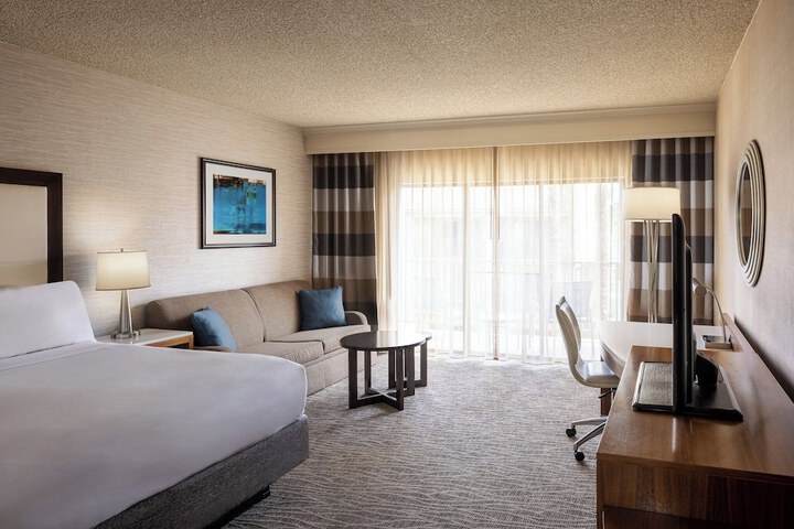 Room 35 of 110