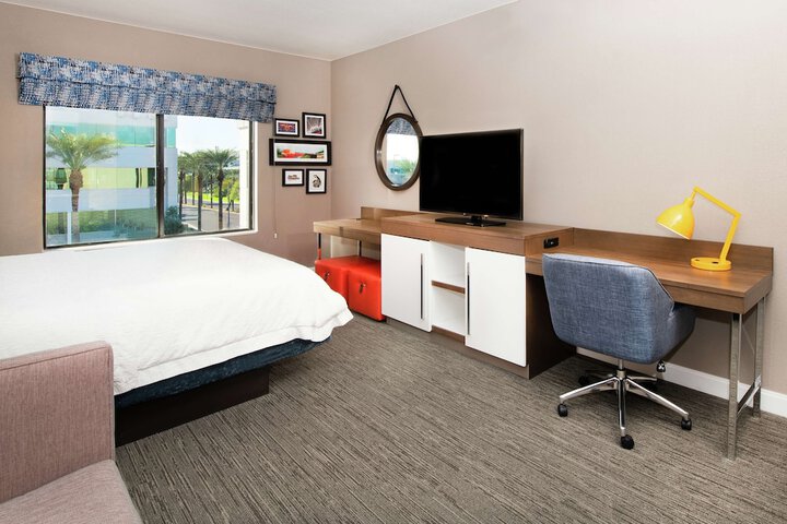 Room 26 of 54