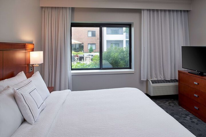 Room 20 of 32