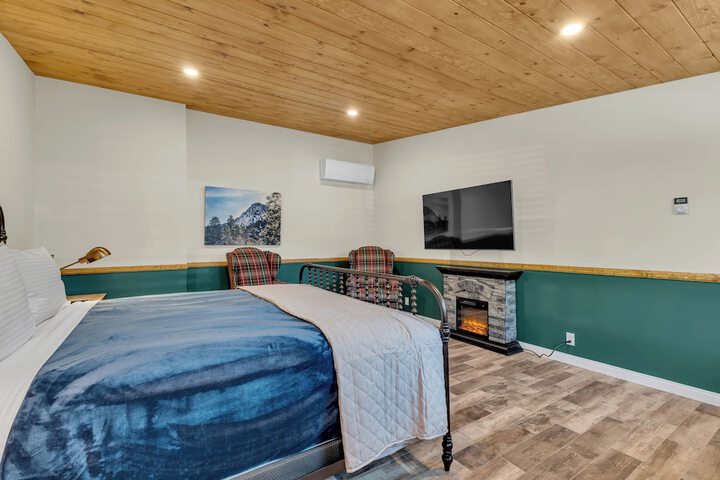 Room 181 of 256