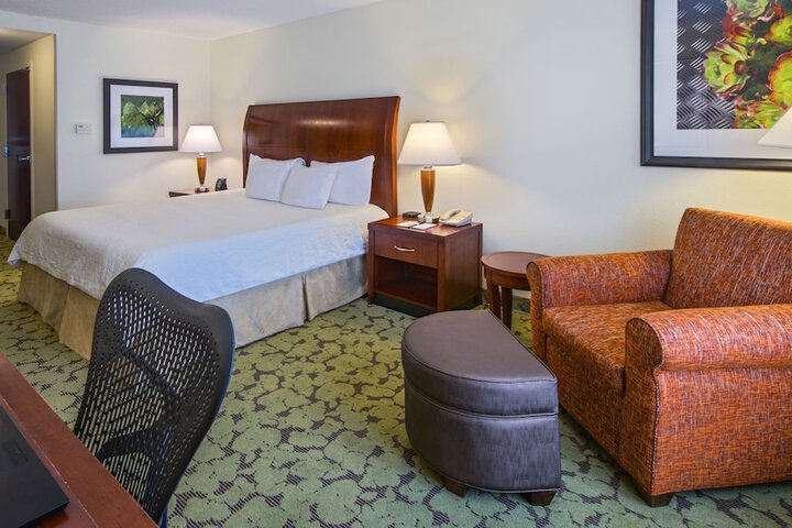 Room 22 of 35