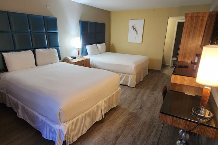 Room 14 of 38