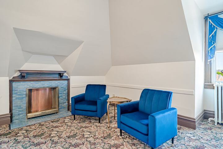 Room 14 of 62