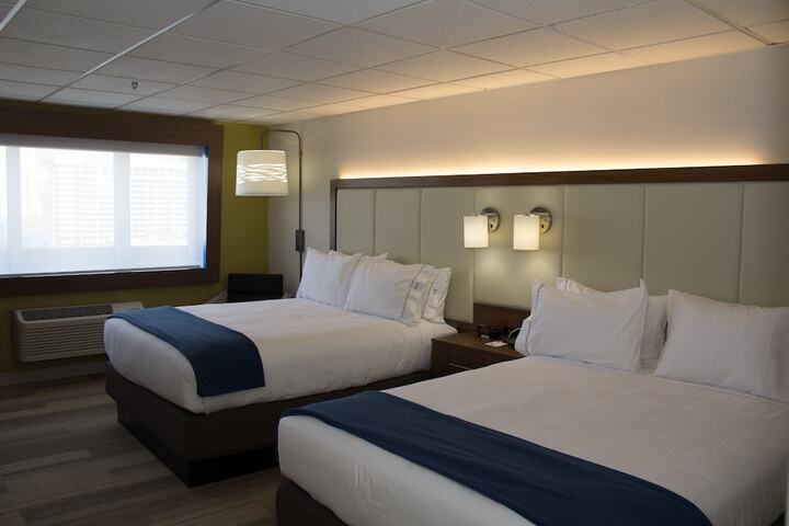 Room 15 of 42