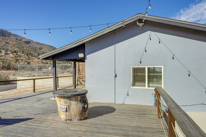 Private Deck & Views: Frazier Mountain Cabin