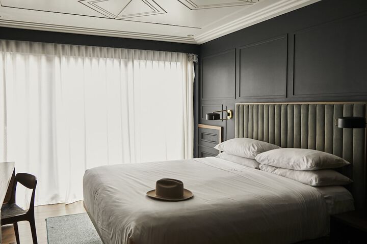 Room 48 of 108