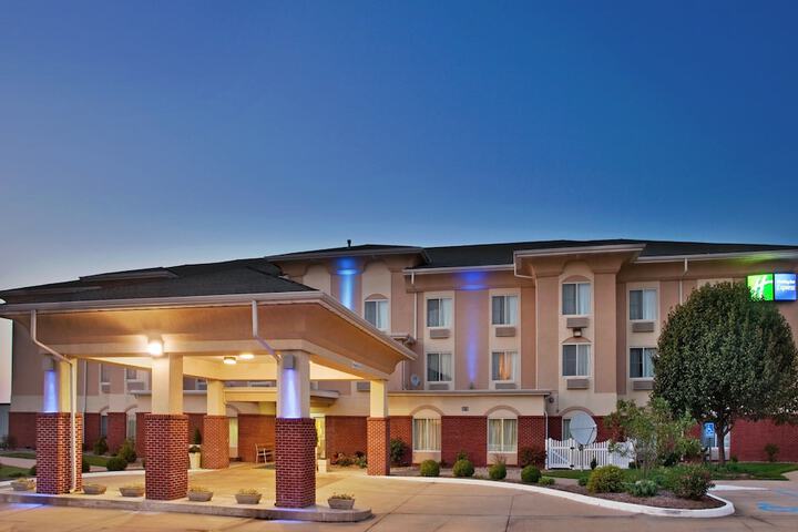 Holiday Inn Express Boonville by IHG