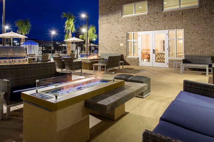 Terrace/Patio 30 of 31