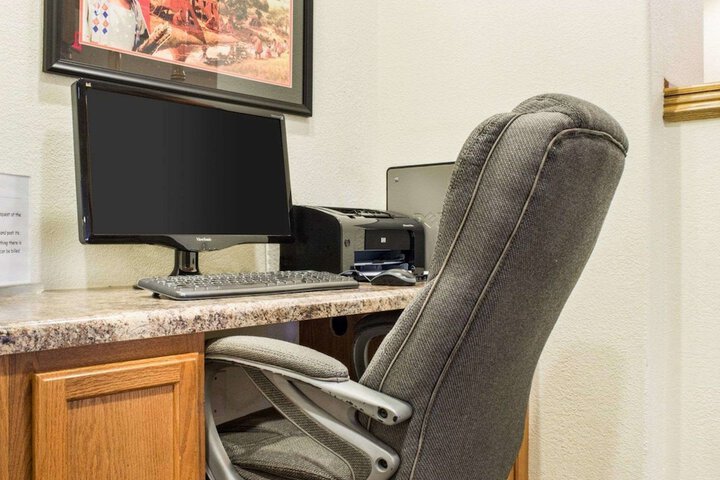 Quality Inn Oacoma - Chamberlain