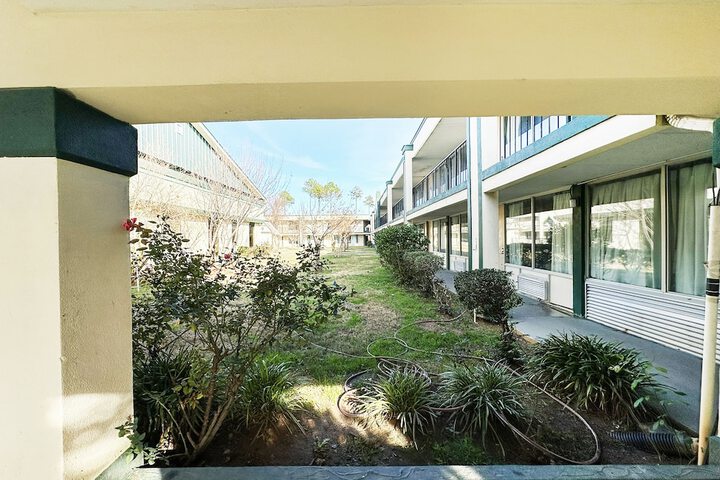 Hotel 17 of 95