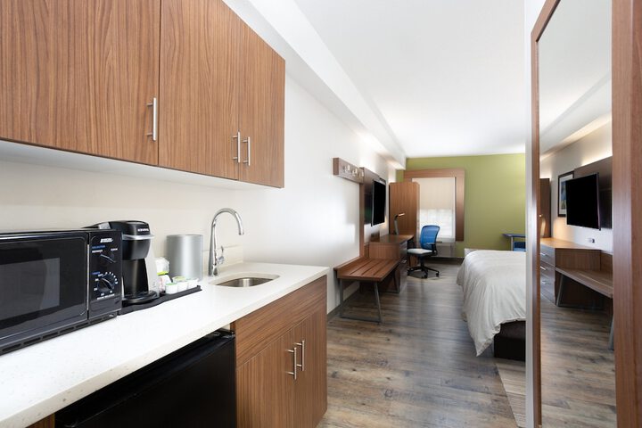 Room 34 of 44