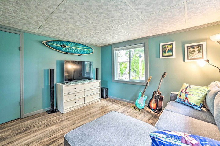 Riverfront Home w / Dock 6 Mi to Cheboygan!