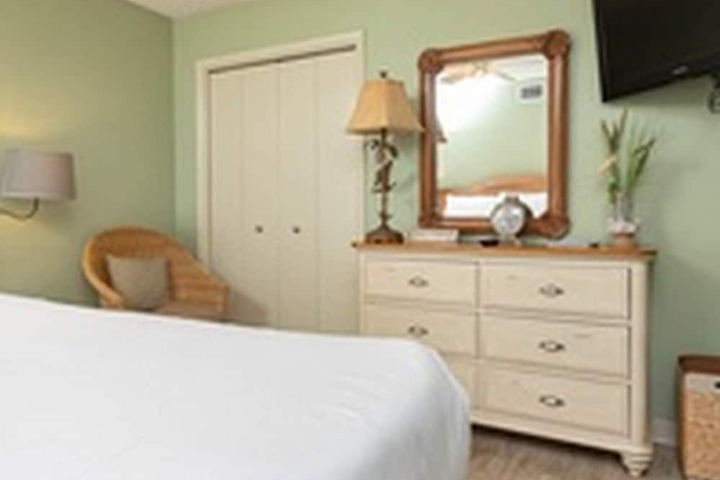 Room 104 of 141