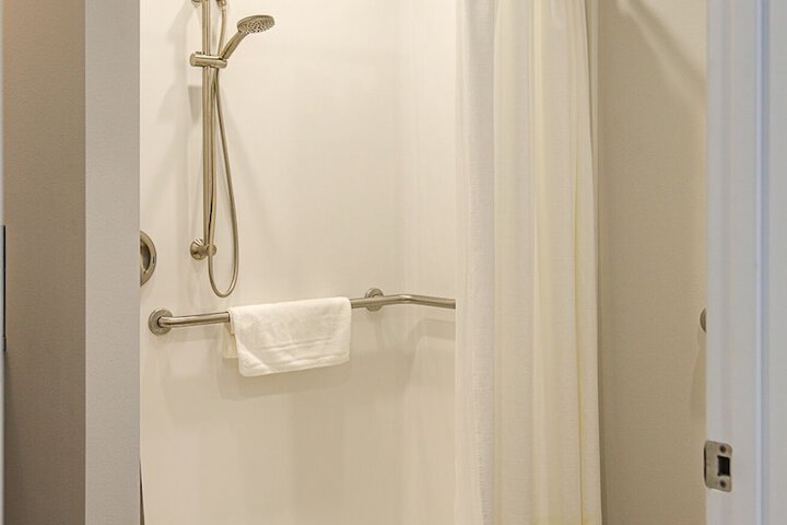 Room 5 of 19