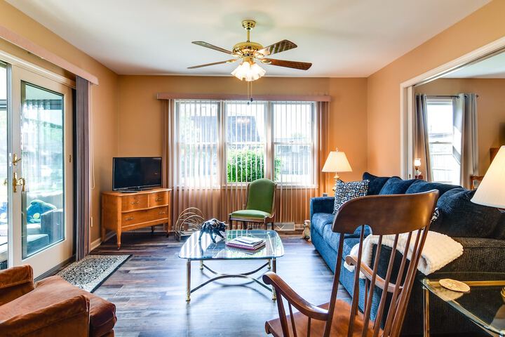 Tonawanda Vacation Rental 13 Mi to Niagara Falls