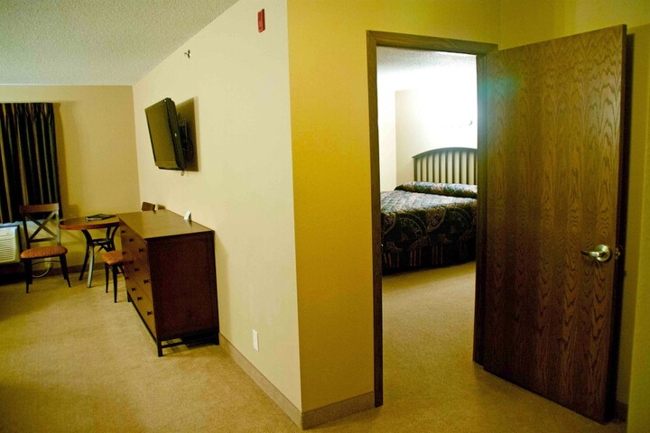 Room 15 of 18