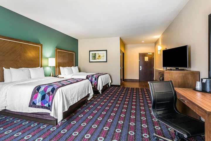 Room 22 of 38