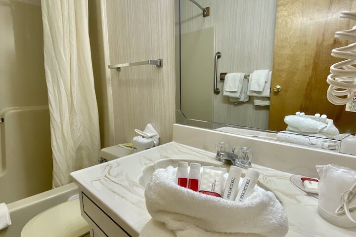 Room 16 of 16