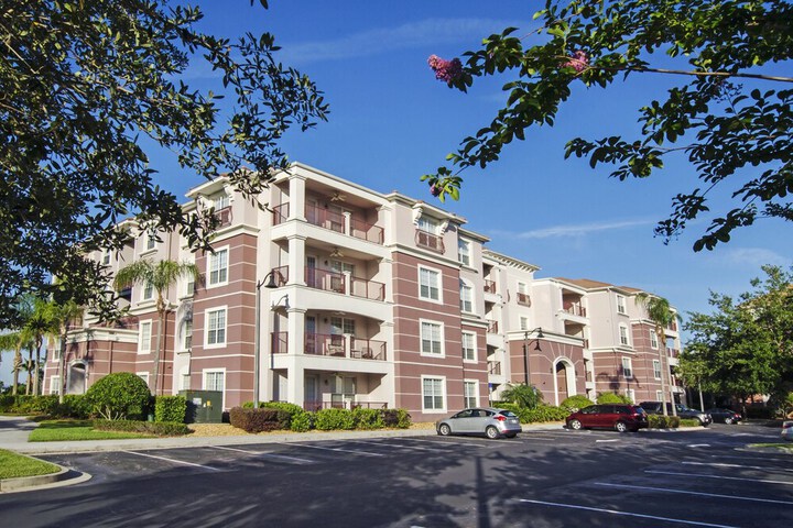 Hotel 9 of 83