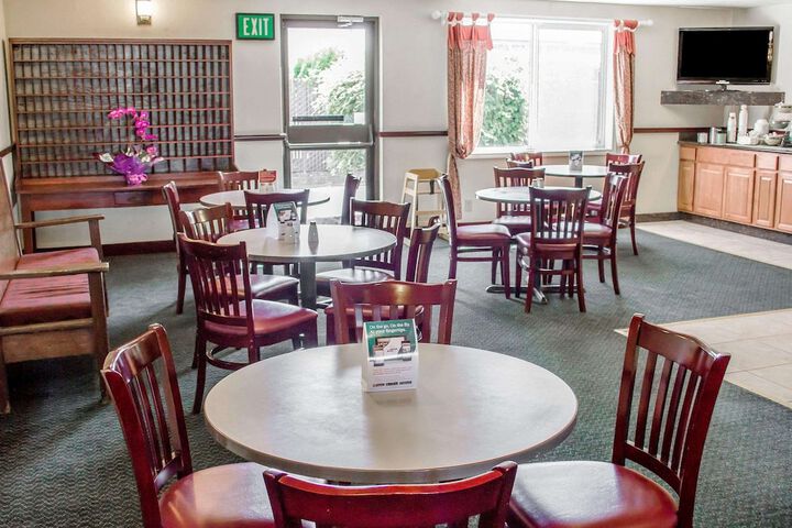 Quality Inn & Suites Longview Kelso