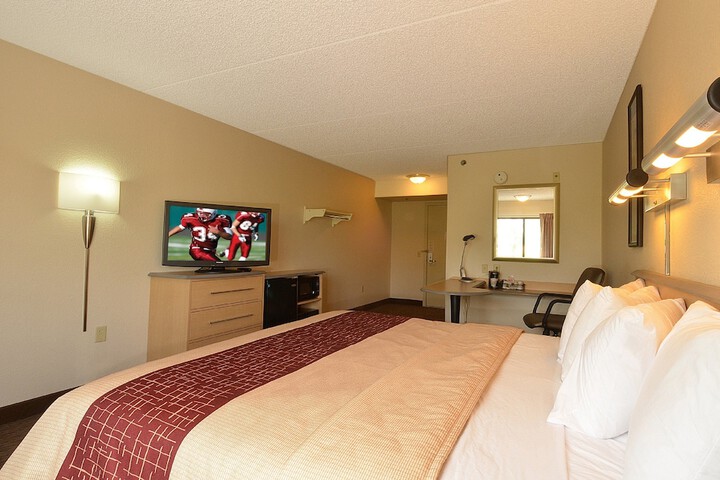 Room 11 of 24